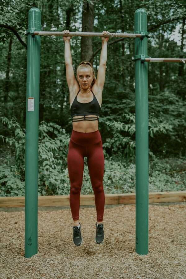 Toes to bar